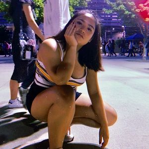 Meet your Posher, Lina